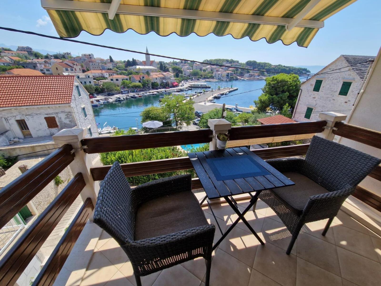 Riva Apartament Sumartin