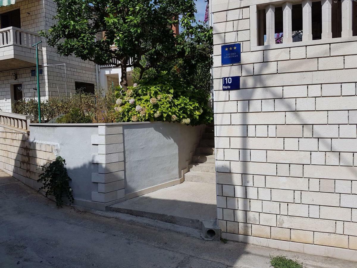 Apartament Riva Sumartin